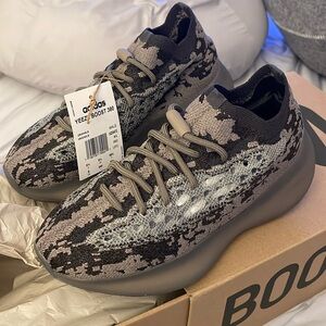 Brand New Yeezy Boost 380 Stone Salt Mens 6 Women’s 7.5